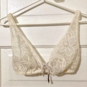 Victoria's Secret Flower Lace Bralette